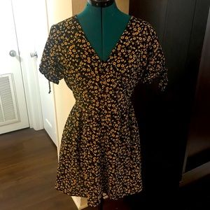 Flowery Chiffon Dress with Short Sleeves